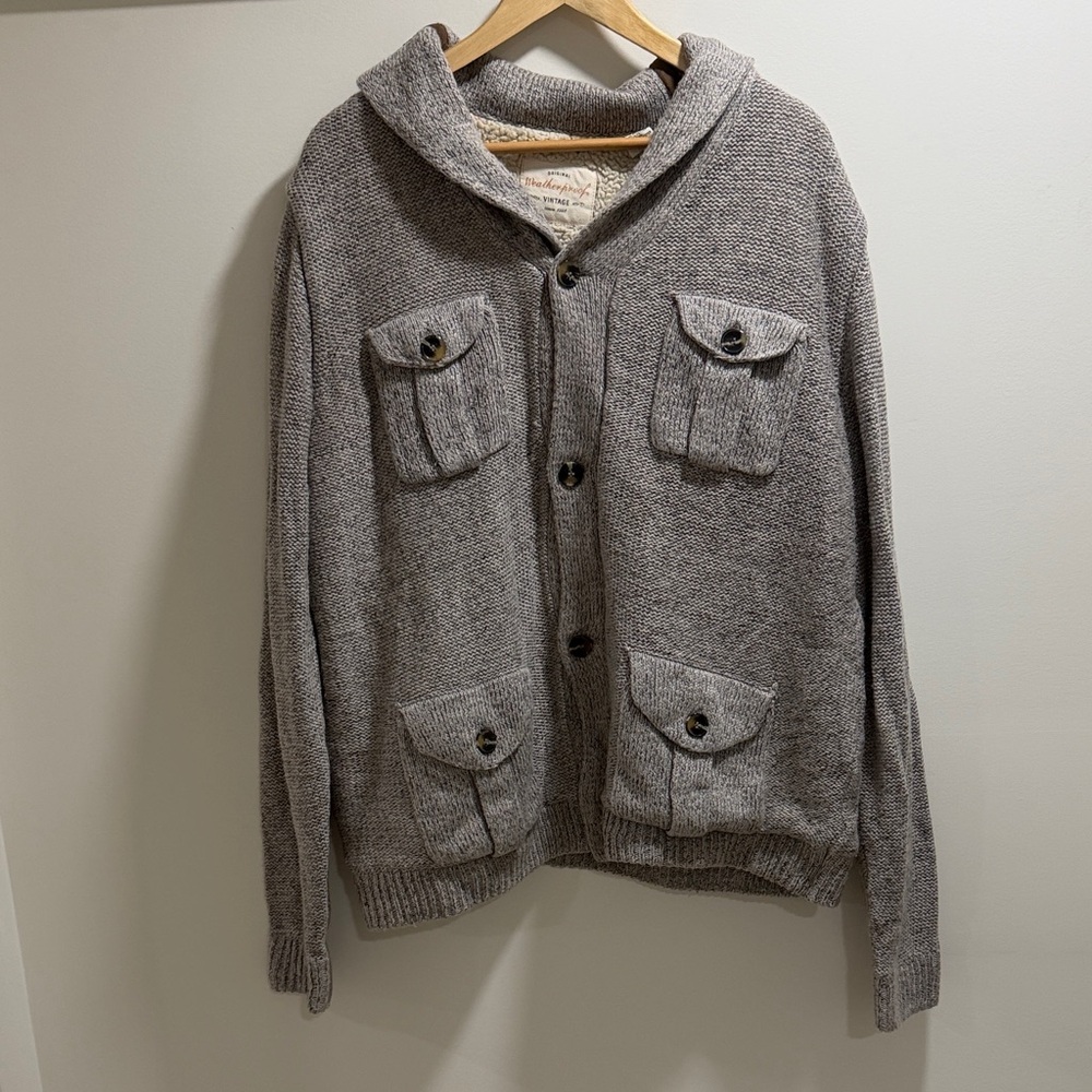 Weatherproof Men's Gray Sweater with Button Pockets and Wool Inside